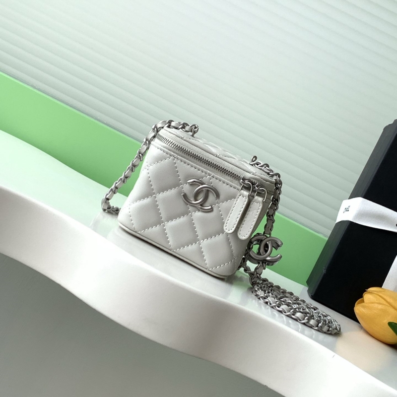 Ch**el cosmetic bags